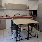 Coeur De Maison De Village Atypique Avec Terrasse Casa vacanze
