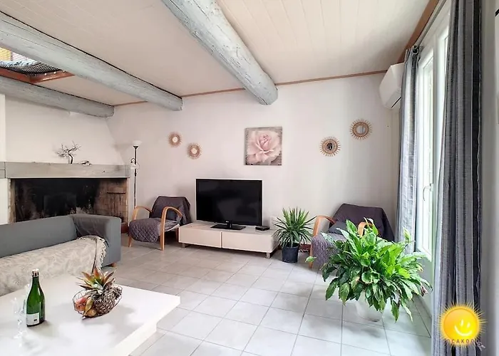 Coeur De Maison De Village Atypique Avec Terrasse *